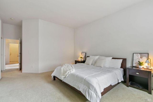 2361 Mountain View Ct, Fairfield, CA 94534