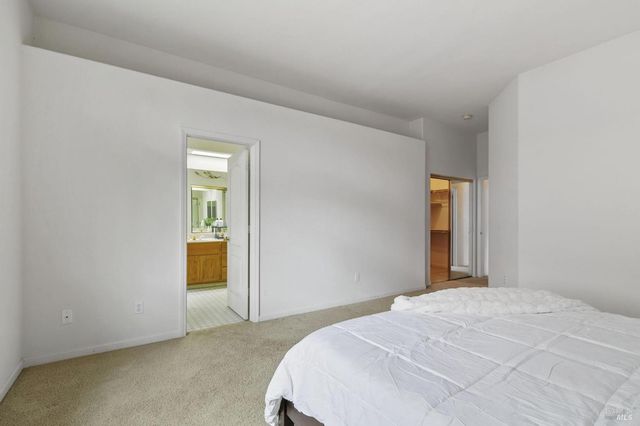 2361 Mountain View Ct, Fairfield, CA 94534