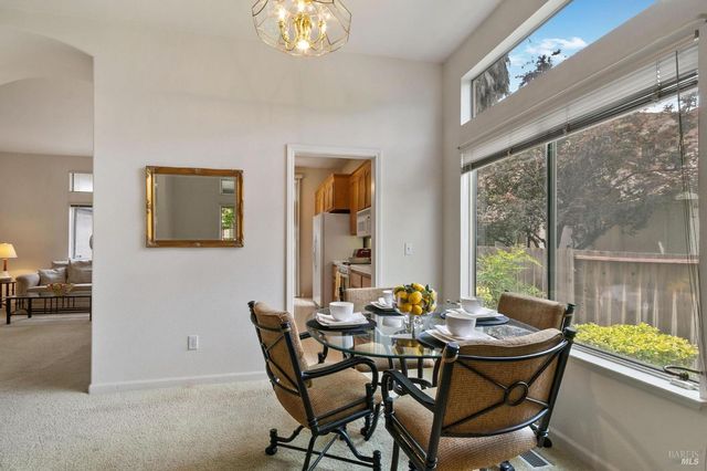 2361 Mountain View Ct, Fairfield, CA 94534