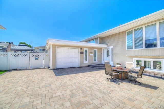 165 Elaine Drive, Oceanside, NY 11572