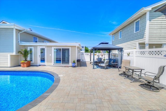 165 Elaine Drive, Oceanside, NY 11572