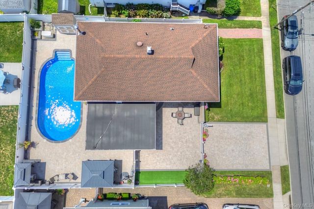 165 Elaine Drive, Oceanside, NY 11572