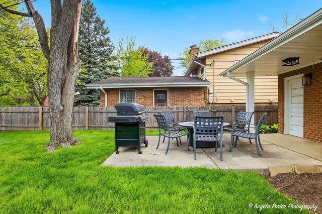 502 S Louis Street, Mount Prospect, IL 60056