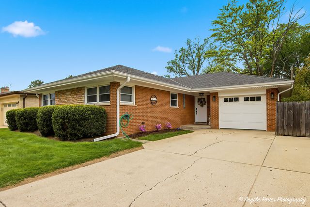 502 S Louis Street, Mount Prospect, IL 60056