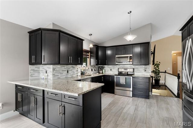10107 Greenbriar Court, Foristell, MO 63348