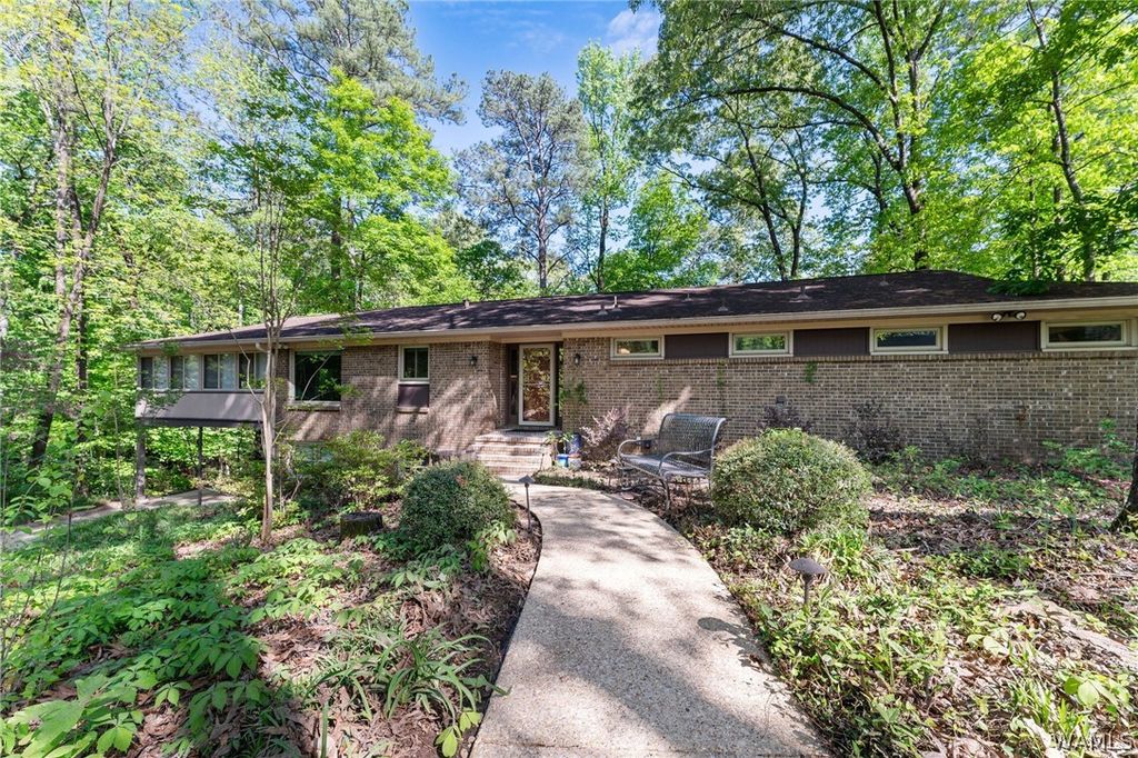 335 Woodridge, Tuscaloosa, AL 35406