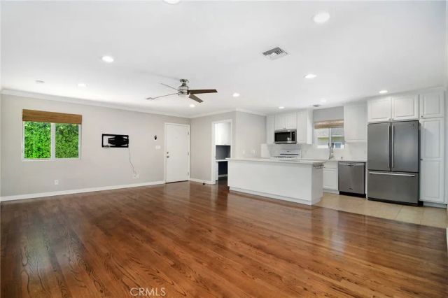 22839 Dolorosa Street, Woodland Hills, CA 91367
