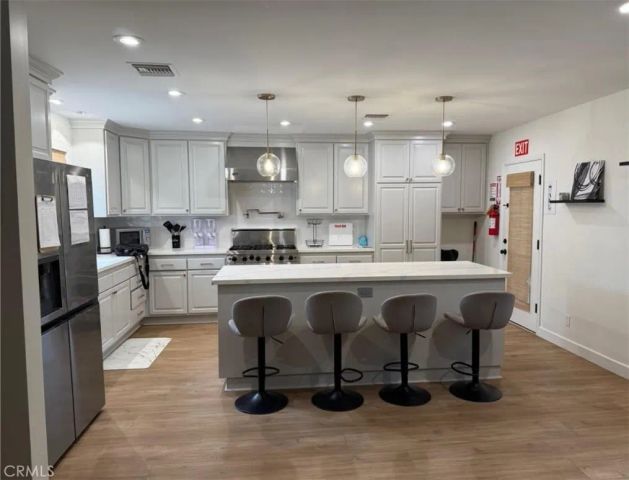 22839 Dolorosa Street, Woodland Hills, CA 91367