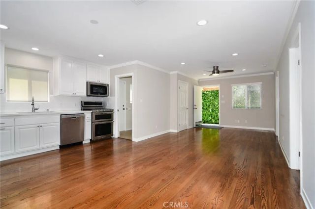 22839 Dolorosa Street, Woodland Hills, CA 91367