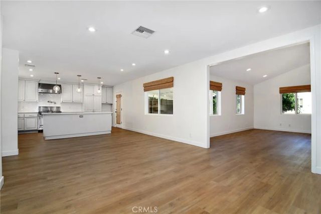 22839 Dolorosa Street, Woodland Hills, CA 91367