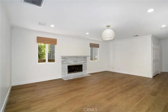 22839 Dolorosa Street, Woodland Hills, CA 91367