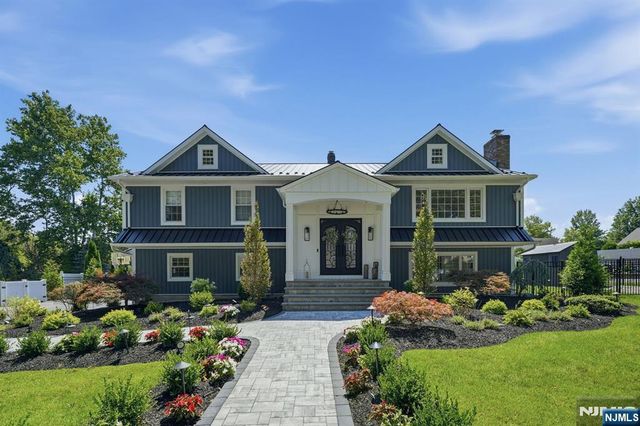6 Dahl Drive, Montville Township, NJ 07045