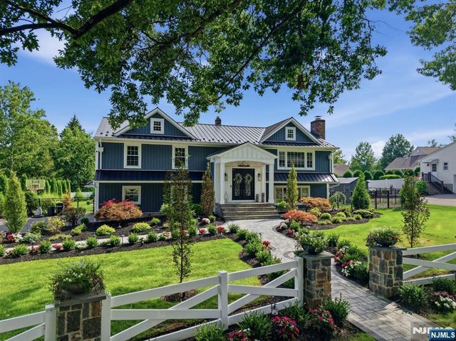 6 Dahl Drive, Montville Township, NJ 07045