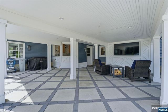 6 Dahl Drive, Montville Township, NJ 07045