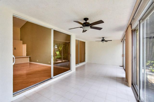 6071 Greenspointe Drive, Boynton Beach, FL 33437