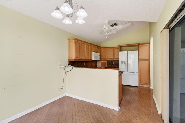 6071 Greenspointe Drive, Boynton Beach, FL 33437