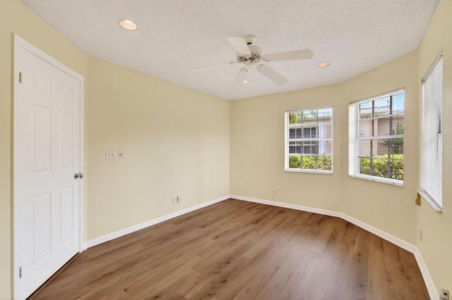 6071 Greenspointe Drive, Boynton Beach, FL 33437