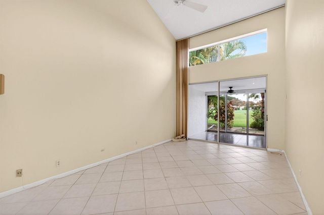 6071 Greenspointe Drive, Boynton Beach, FL 33437