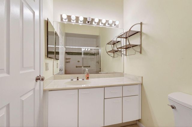 6071 Greenspointe Drive, Boynton Beach, FL 33437