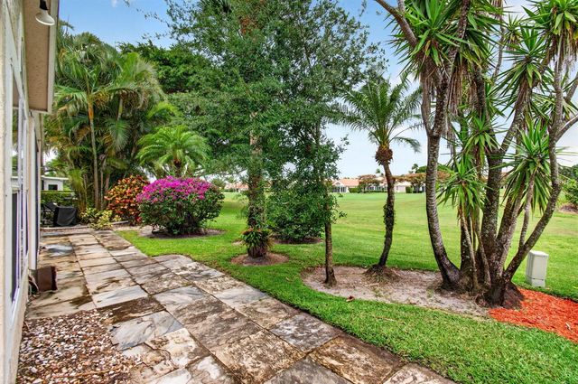 6071 Greenspointe Drive, Boynton Beach, FL 33437