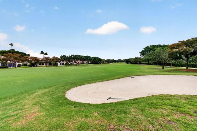 6071 Greenspointe Drive, Boynton Beach, FL 33437