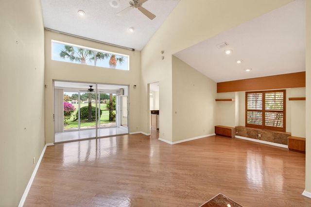 6071 Greenspointe Drive, Boynton Beach, FL 33437