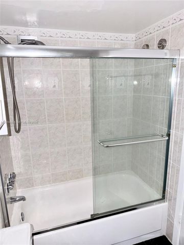 18051 Biscayne Blvd 1905, Aventura, FL 33160