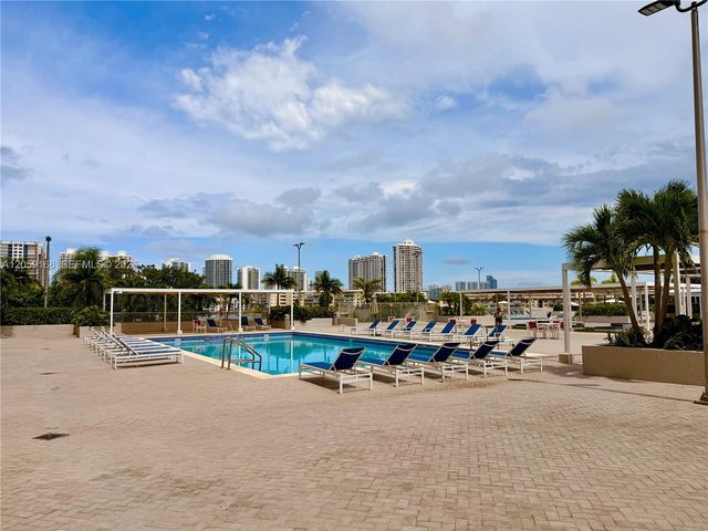18051 Biscayne Blvd 1905, Aventura, FL 33160