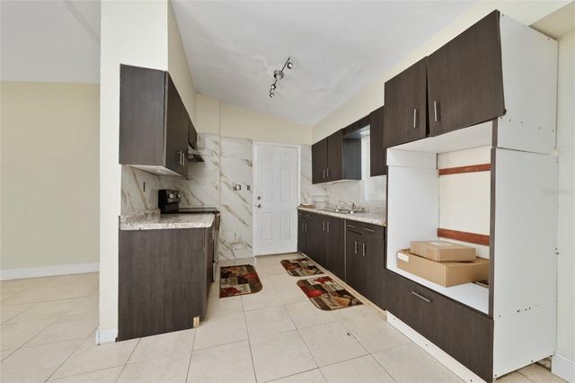 4604 ROBBINS AVENUE, Orlando, FL 32808