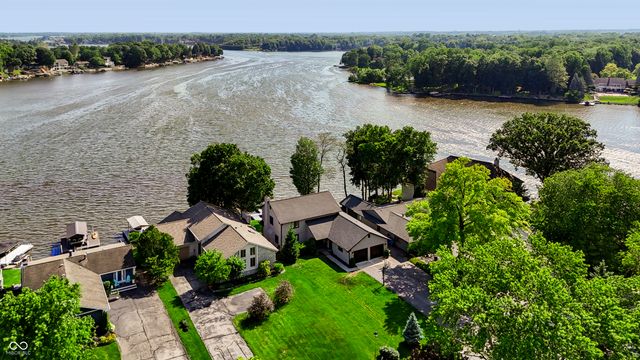 1529 Bayswater Lane, Cicero, IN 46034