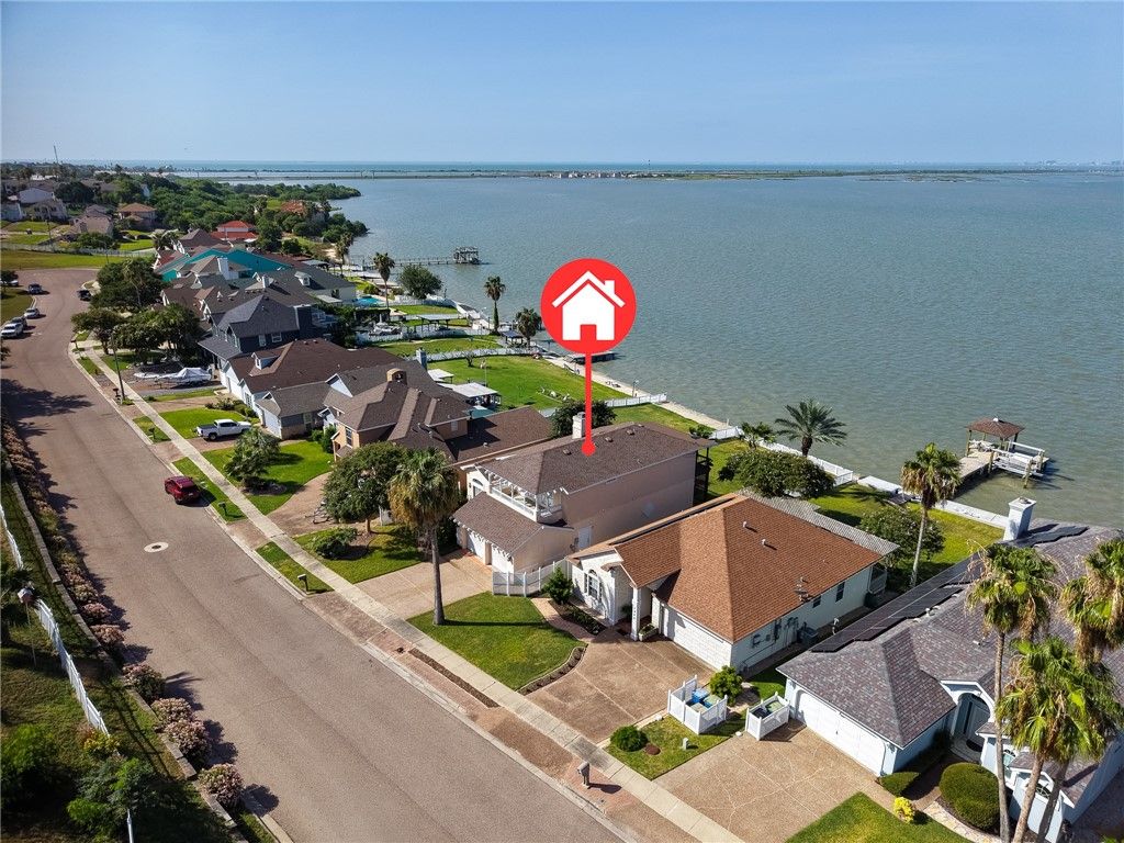 1343 W Bayview Dr, Portland, TX 78374 — exterior