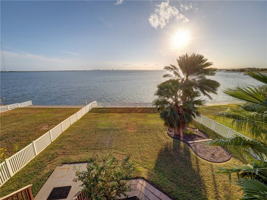 1343 W Bayview Dr, Portland, TX 78374 — photo 5