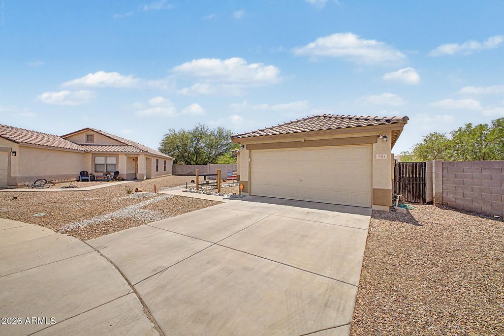 581 W JARDIN Loop, Casa Grande, AZ 85122 — photo 3