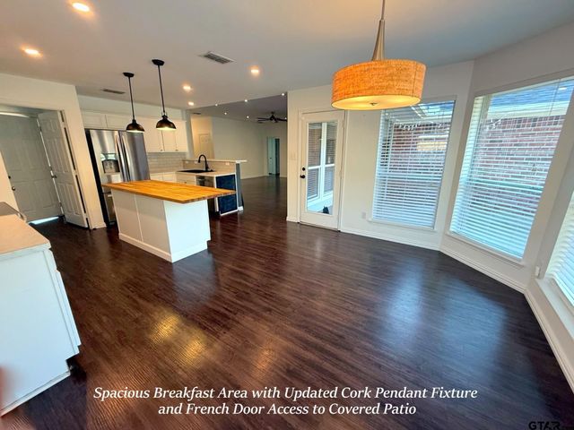 19891 Valley Dale Ln, Flint, TX 75762