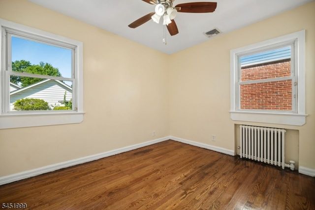 9 6Th St, Fair Lawn Boro, NJ 07410