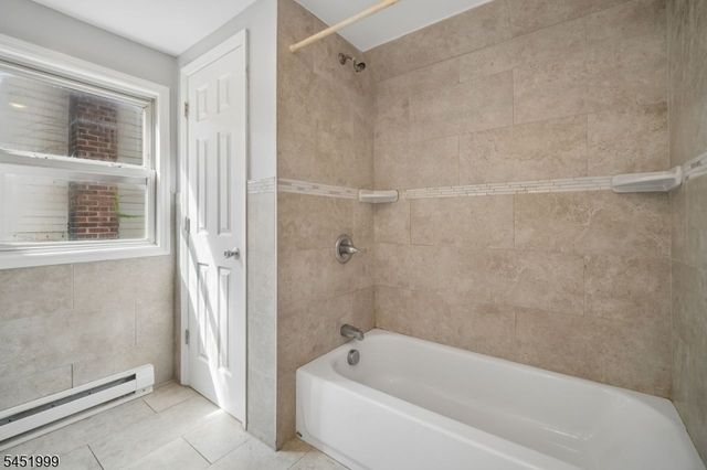 9 6Th St, Fair Lawn Boro, NJ 07410