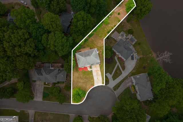 5063 India Lake Drive, Acworth, GA 30102