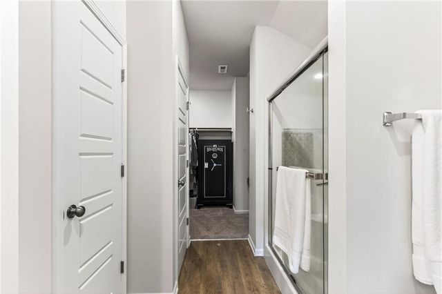 520 SE Laurel Drive, Blue Springs, MO 64014