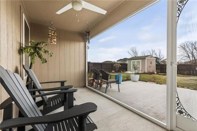 520 SE Laurel Drive, Blue Springs, MO 64014