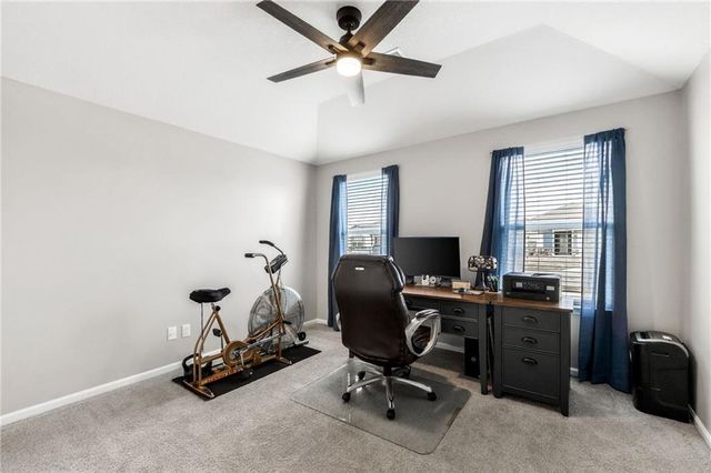 520 SE Laurel Drive, Blue Springs, MO 64014