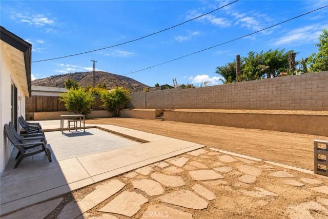 11231 Campbell, Riverside, CA 92505