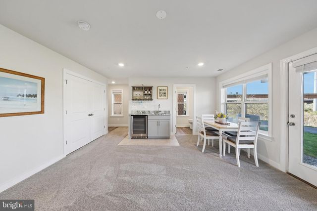 2390 STELLA PL, Alexandria, VA 22303