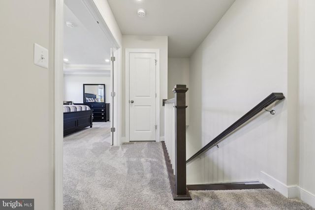 2390 STELLA PL, Alexandria, VA 22303