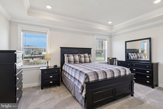 2390 STELLA PL, Alexandria, VA 22303