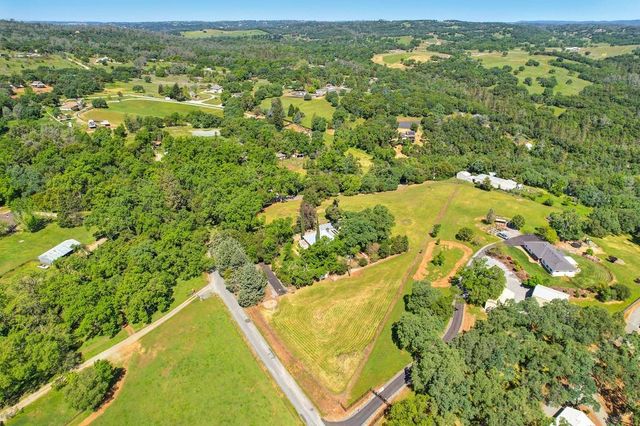 5150 Meadow Croft Ln, Pilot Hill, CA 95664