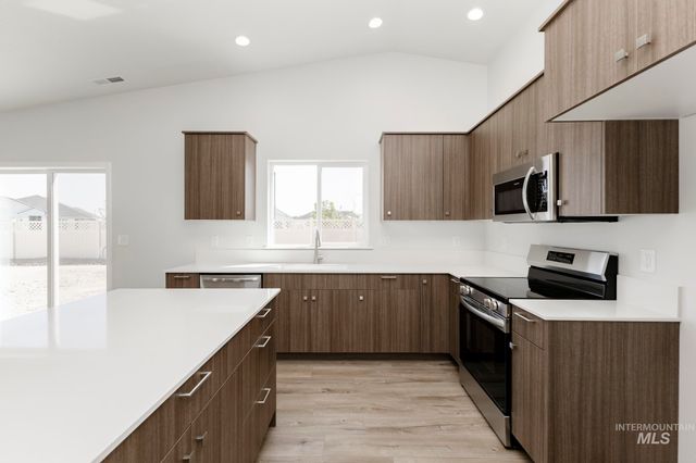 216 Idalou Way, Caldwell, ID 83605