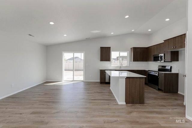 216 Idalou Way, Caldwell, ID 83605