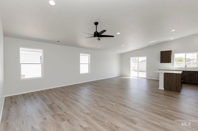 216 Idalou Way, Caldwell, ID 83605