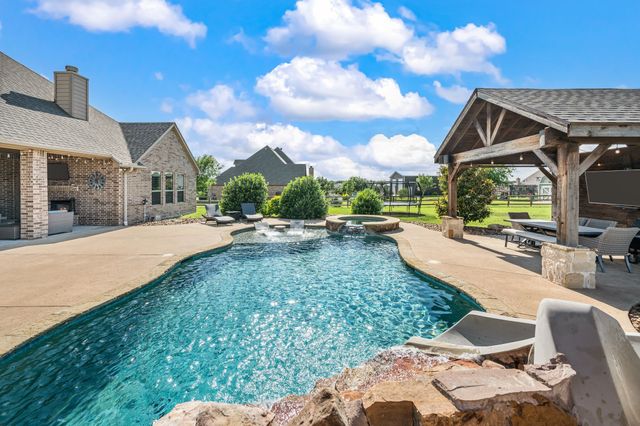 13310 Mcallen Lane, Justin, TX 76247