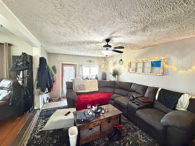 834 E Patton Street, Paxton, IL 60957